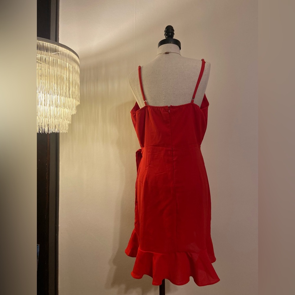 Red Dress - Picture 2 of 3